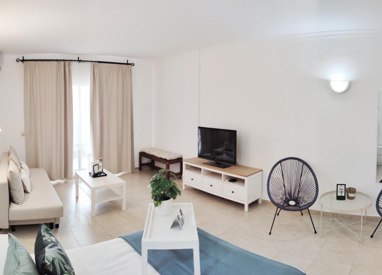 Benalbeach Casa Kito Relax 1ª Linea De Playa Benalmadena Exterior photo
