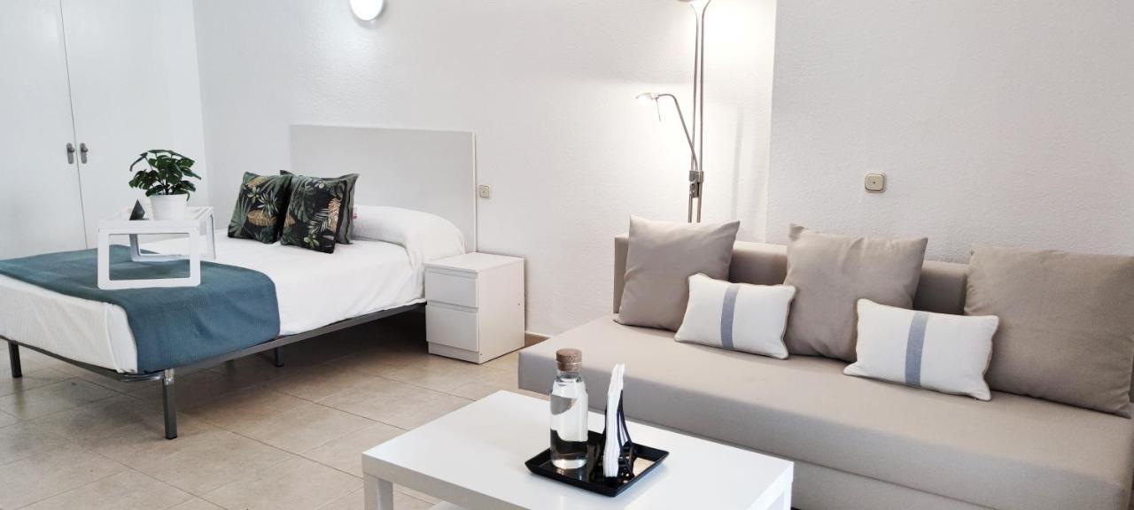 Benalbeach Casa Kito Relax 1ª Linea De Playa Benalmadena Exterior photo